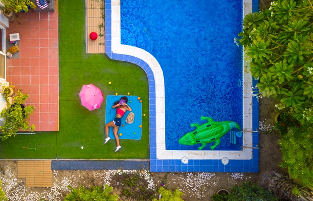 Údržba vody v bazénu pomocí tablet